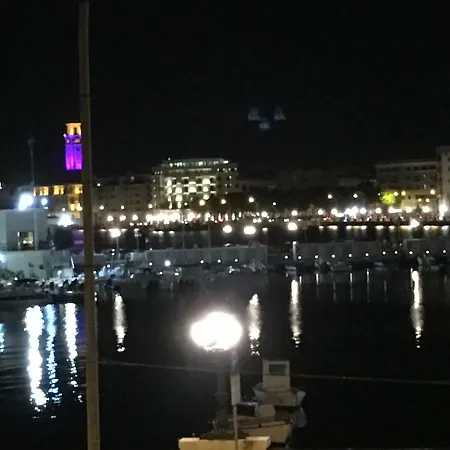 Maison Flores Бари